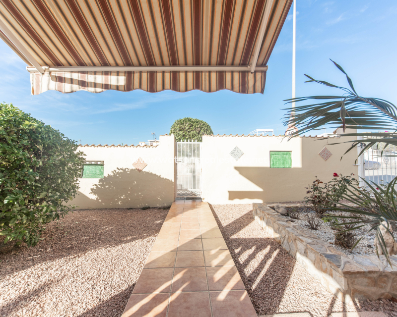 Revente - Vrijstaande Villa - Urb. La Marina