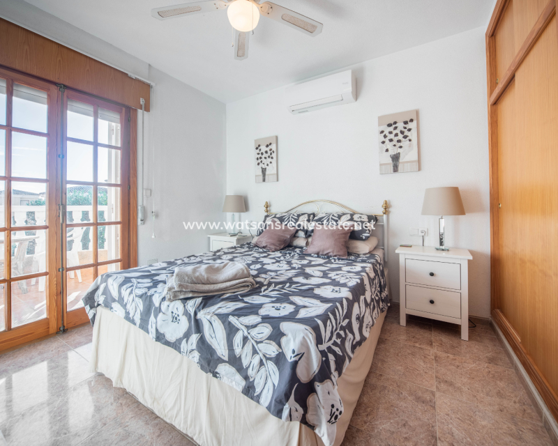 Revente - Vrijstaande Villa - Urb. La Marina