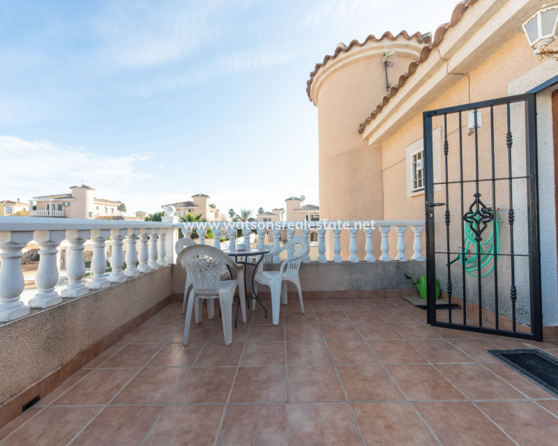 Revente - Vrijstaande Villa - Urb. La Marina