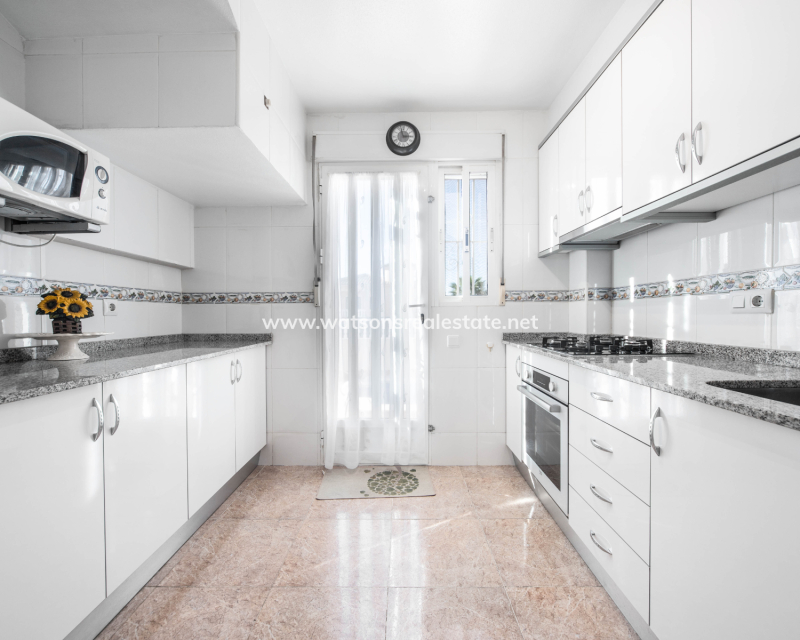 Revente - Vrijstaande Villa - Urb. La Marina