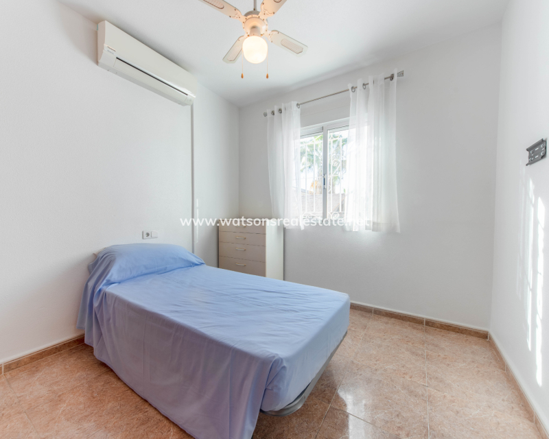 Revente - Vrijstaande Villa - Urb. La Marina