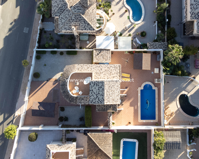 Revente - Vrijstaande Villa - Urb. La Marina