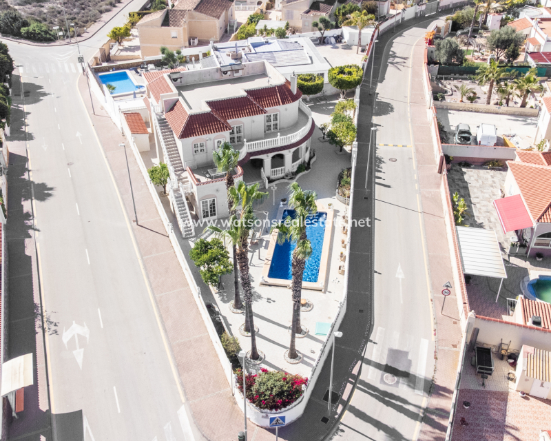 Revente - Vrijstaande Villa - Urb. La Marina