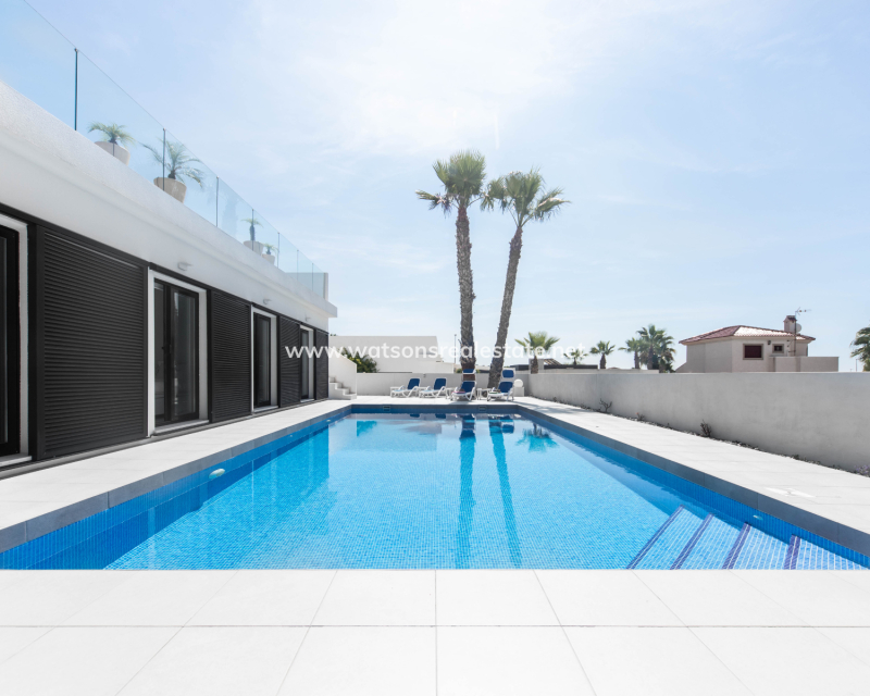 Revente - Vrijstaande Villa - Urb. La Marina