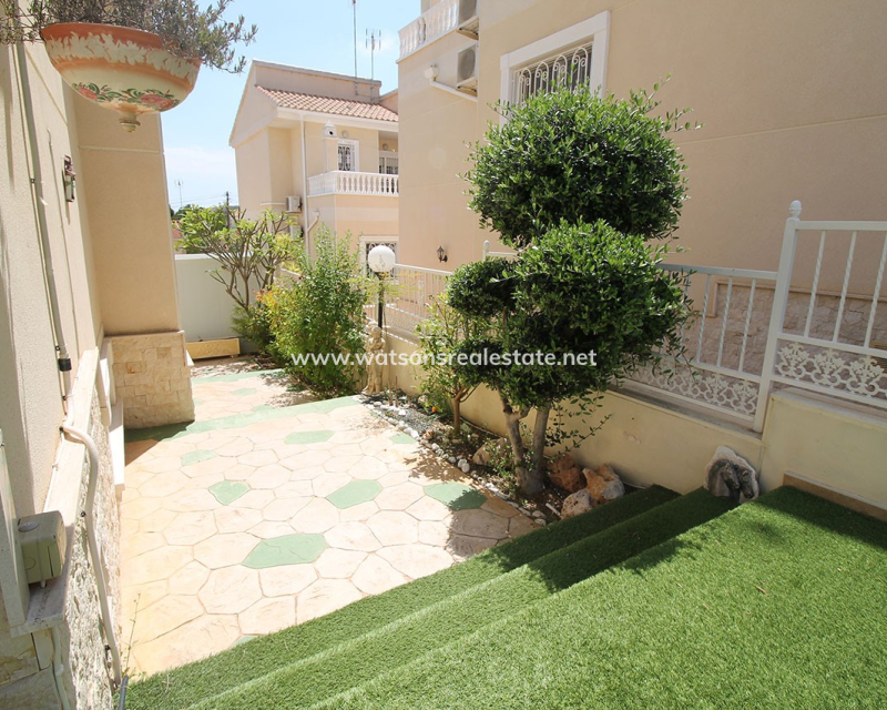 Revente - Vrijstaande Villa - Urb. La Marina