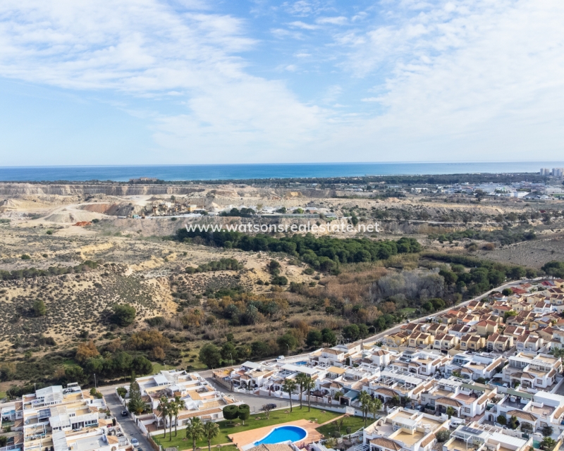 Revente - Vrijstaande Villa - Urb. La Marina