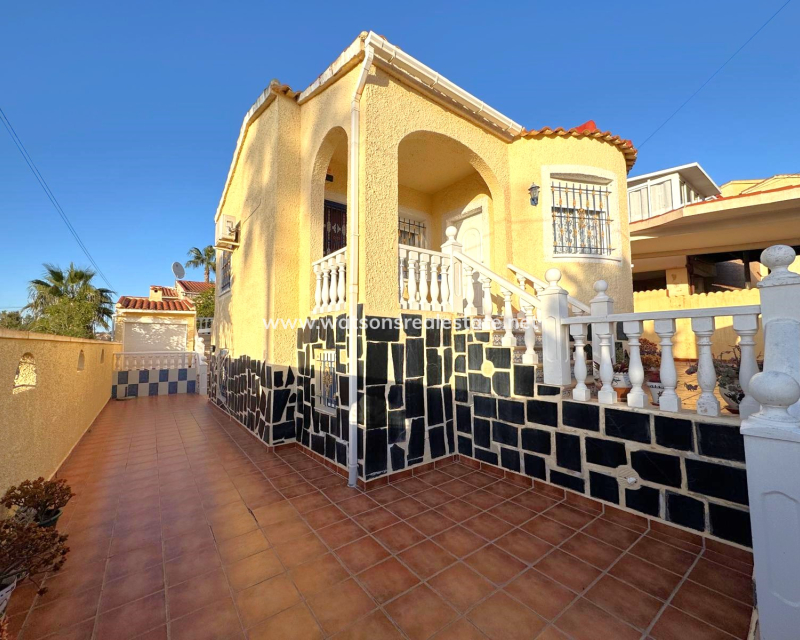 Revente - Vrijstaande Villa - Urb. La Marina