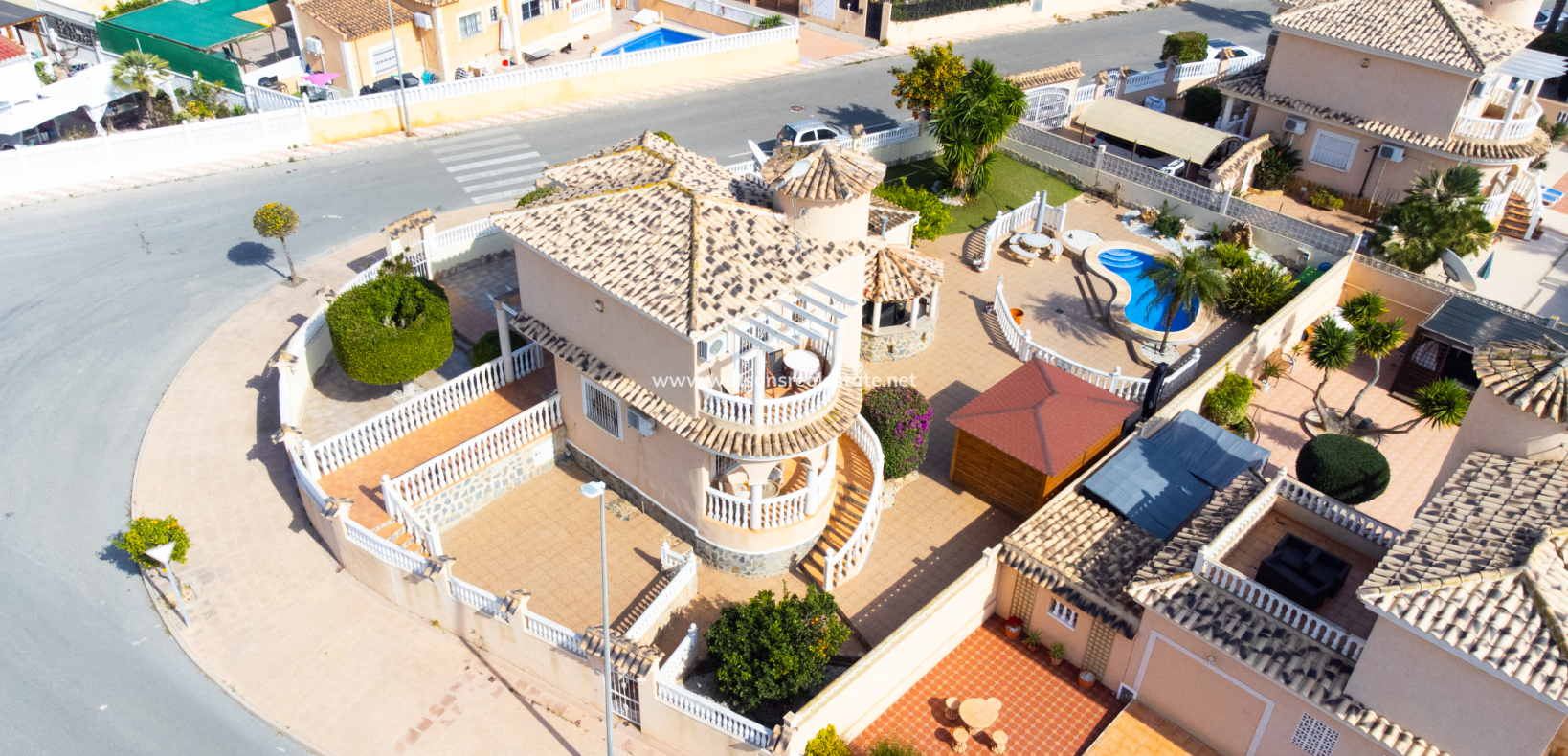Revente - Vrijstaande Villa - Urb. La Marina