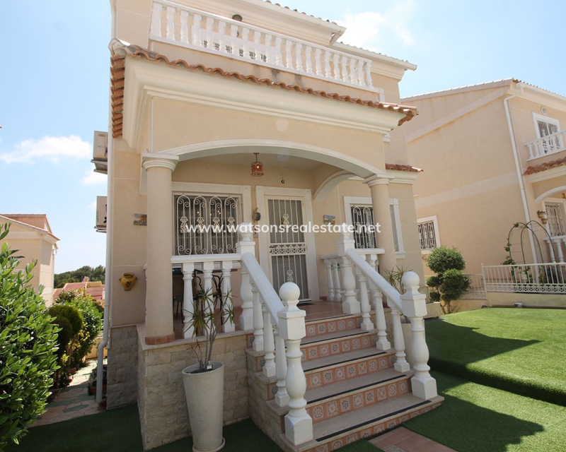 Revente - Vrijstaande Villa - Urb. La Marina