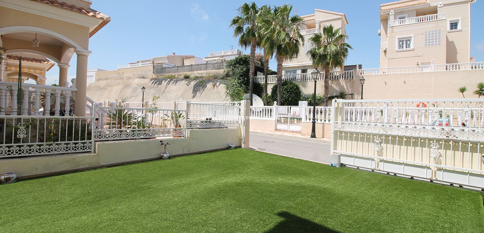 Revente - Vrijstaande Villa - Urb. La Marina