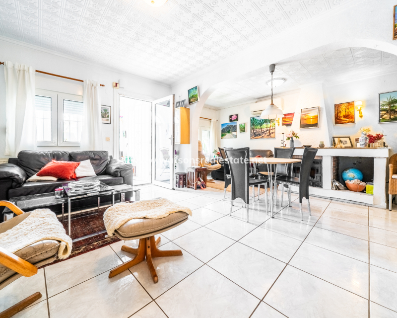 Revente - Vrijstaande Villa - Urb. La Marina