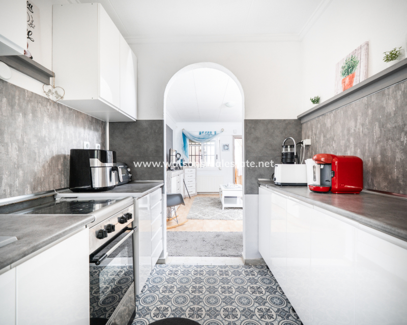 Revente - Vrijstaande Villa - Urb. La Marina