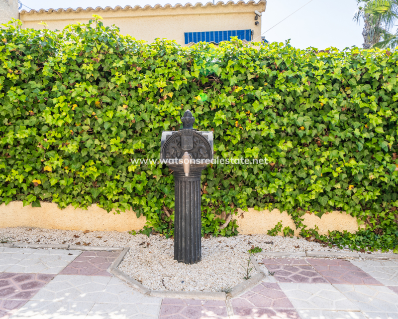 Revente - Vrijstaande Villa - Urb. La Marina