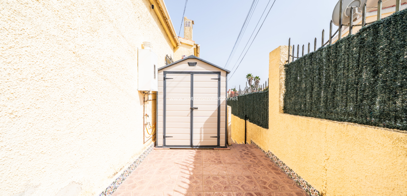 Revente - Vrijstaande Villa - Urb. La Marina