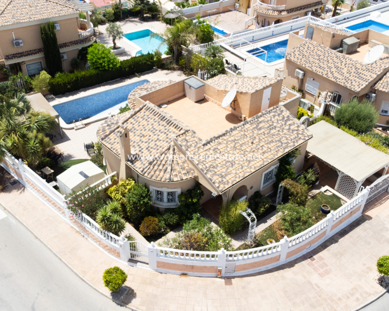 Revente - Vrijstaande Villa - Urb. La Marina