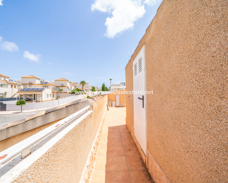 Revente - Vrijstaande Villa - Urb. La Marina