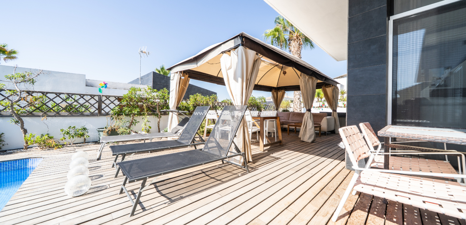 Revente - Vrijstaande Villa - Urb. La Marina