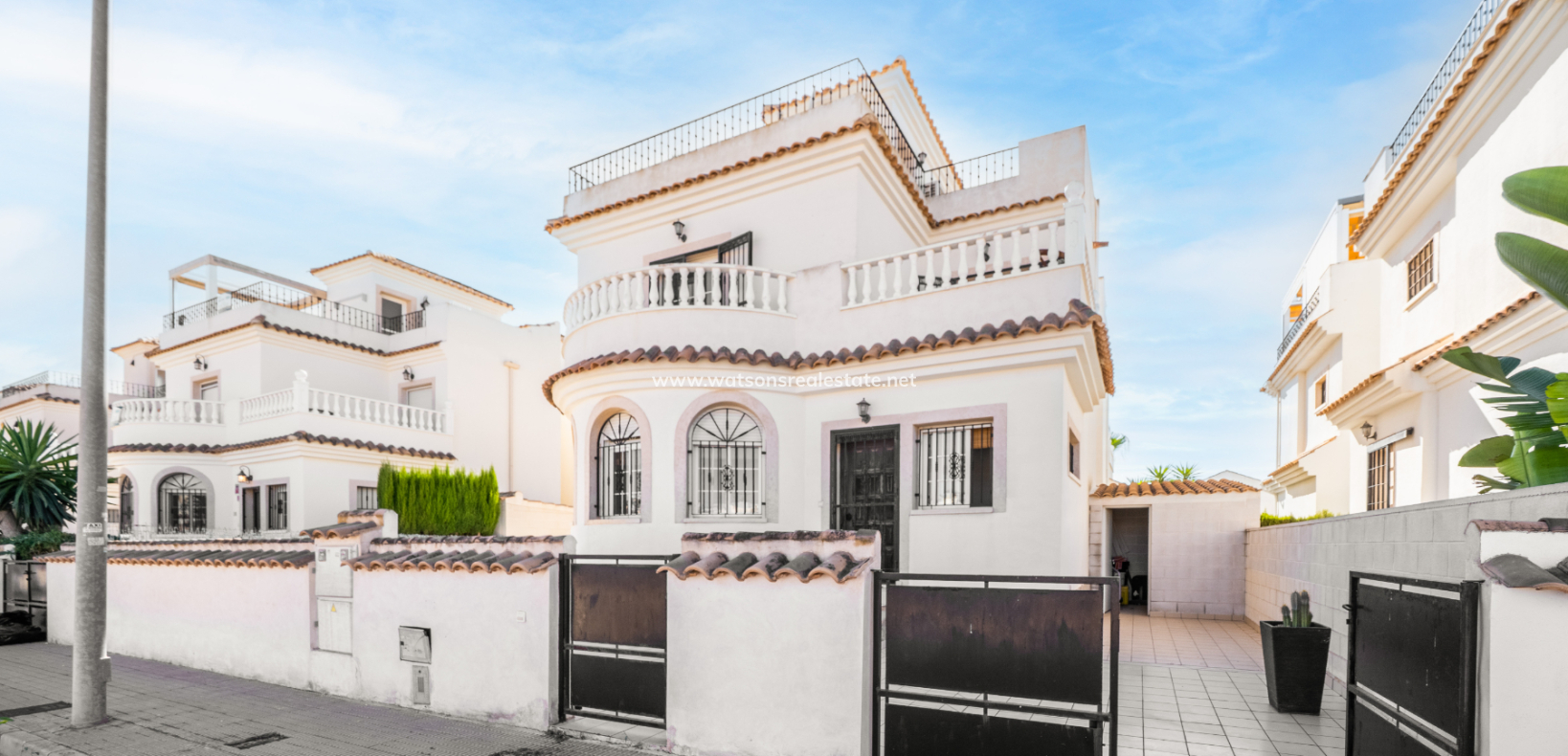 Revente - Vrijstaande Villa - Urb. La Marina