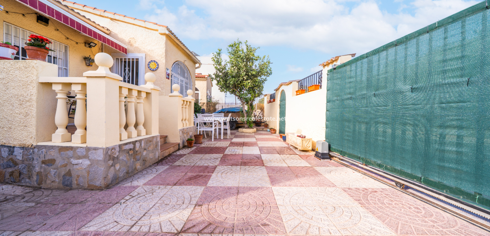 Revente - Vrijstaande Villa - Urb. La Marina