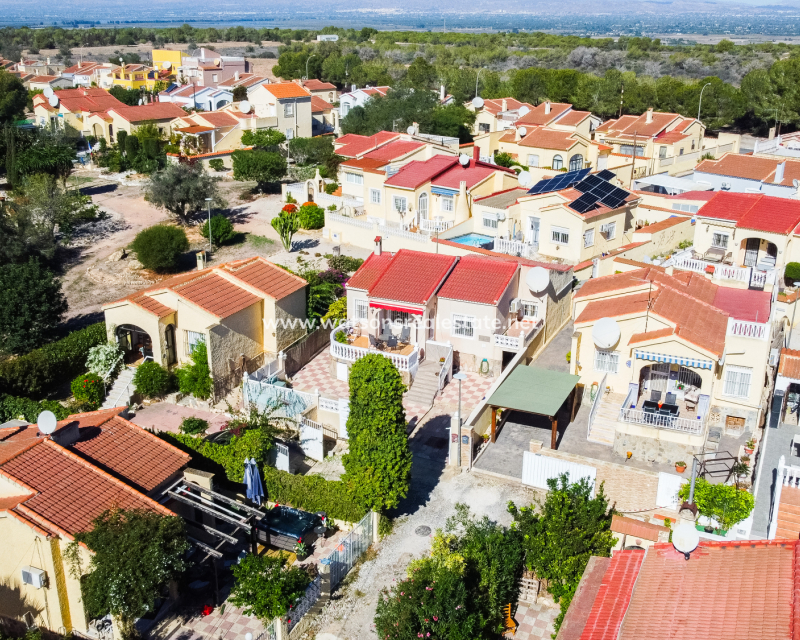 Revente - Vrijstaande Villa - Urb. La Marina