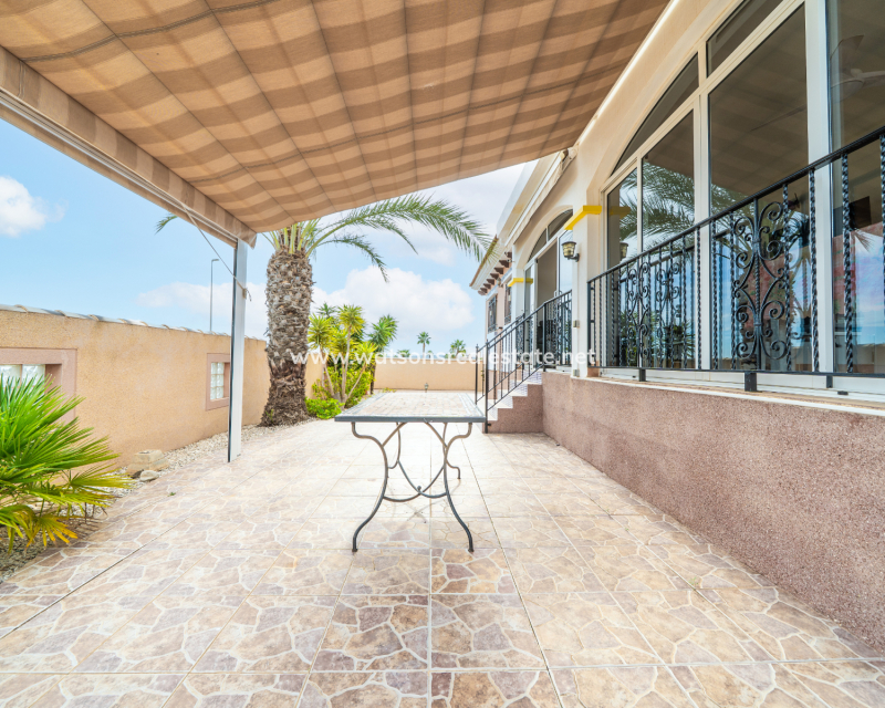 Revente - Vrijstaande Villa - Urb. La Marina