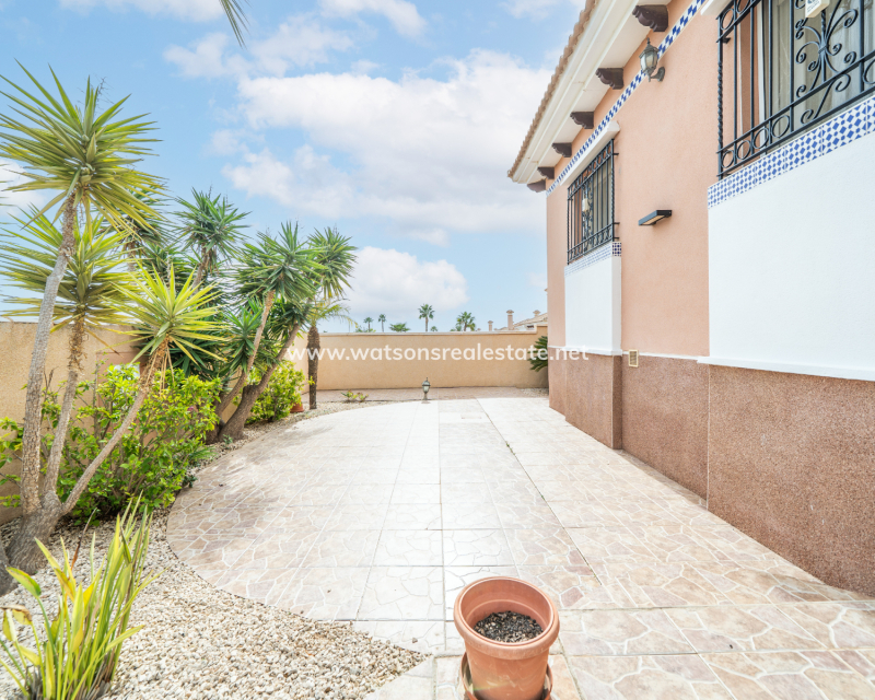 Revente - Vrijstaande Villa - Urb. La Marina