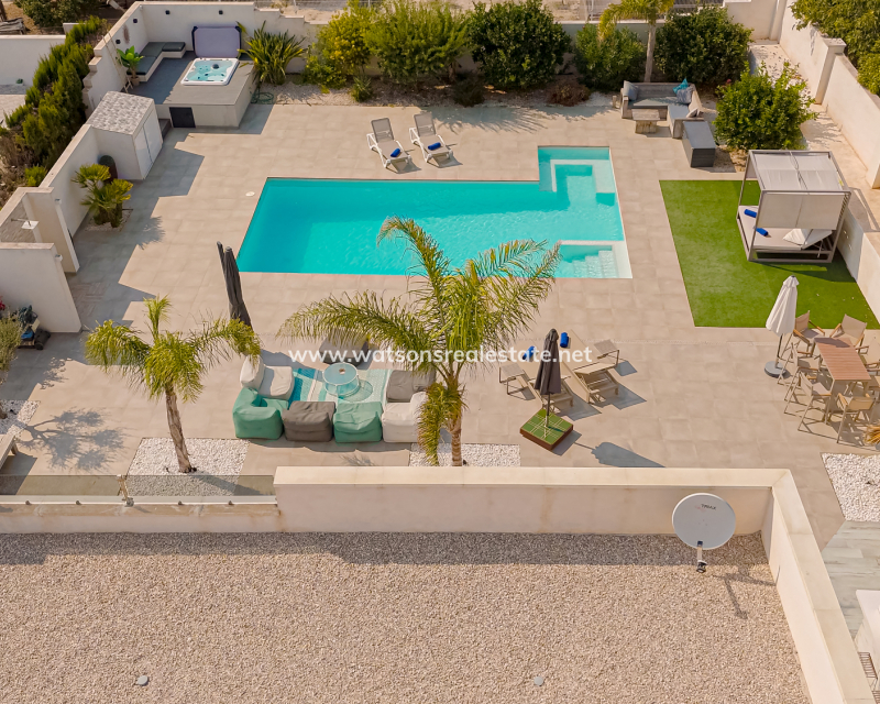 Revente - Vrijstaande Villa - Urb. La Marina