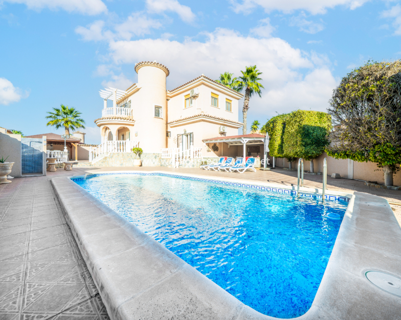 Revente - Vrijstaande Villa - Urb. La Marina