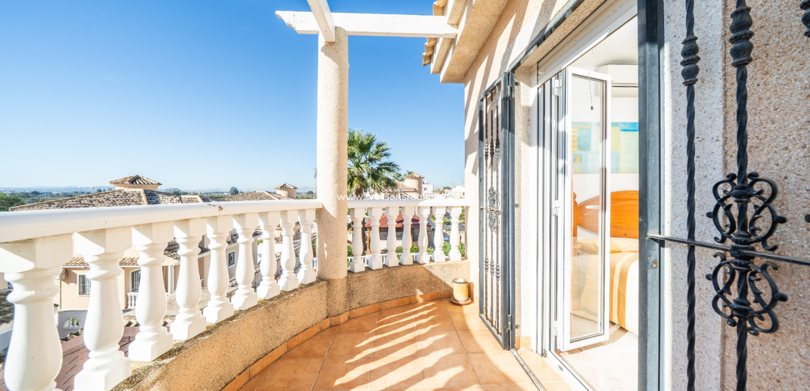 Revente - Vrijstaande Villa - Urb. La Marina