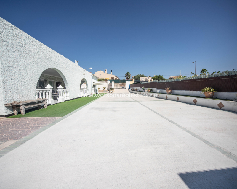 Revente - Vrijstaande Villa - Urb. La Marina