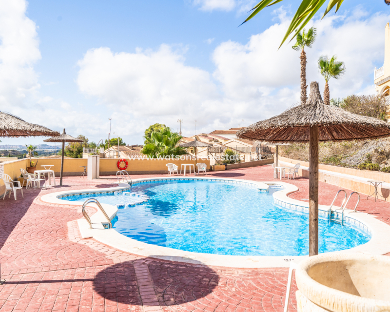 Revente - Vrijstaande Villa - Urb. La Marina