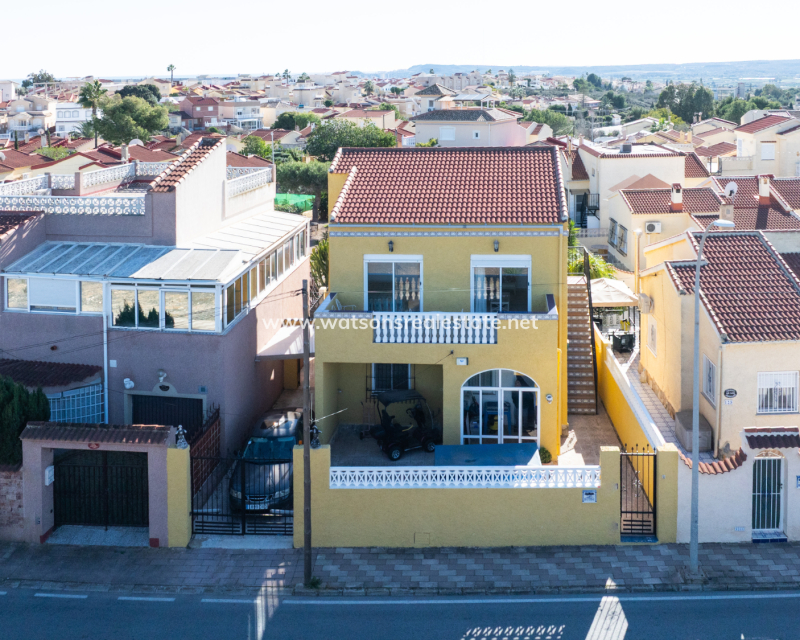 Revente - Vrijstaande Villa - Urb. La Marina