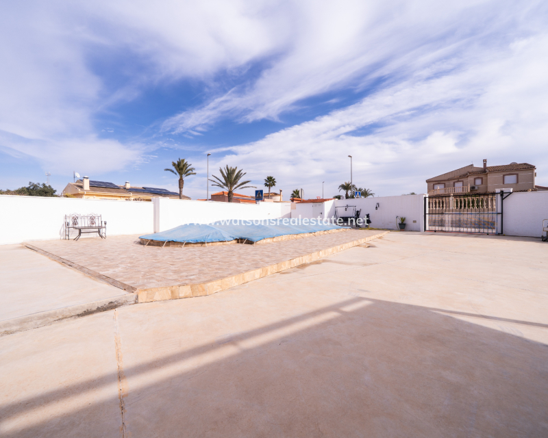 Revente - Vrijstaande Villa - Urb. La Marina