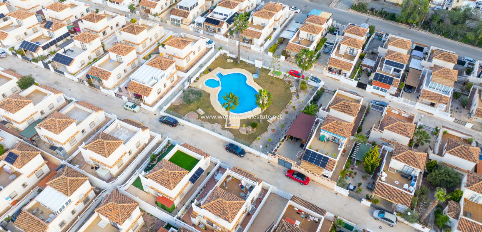 Revente - Vrijstaande Villa - Urb. La Marina