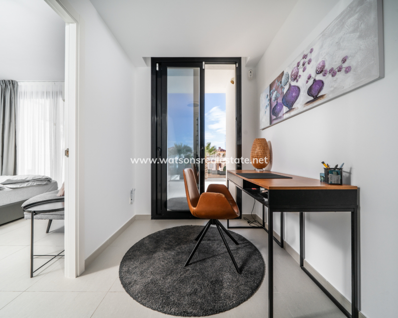 Revente - Vrijstaande Villa - Urb. La Marina