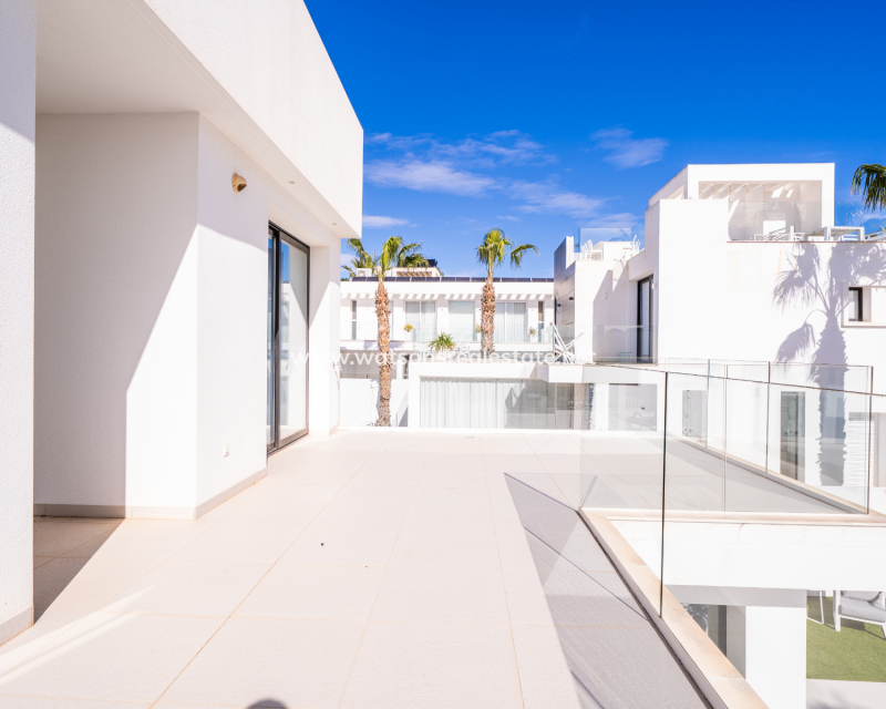 Revente - Vrijstaande Villa - Urb. La Marina