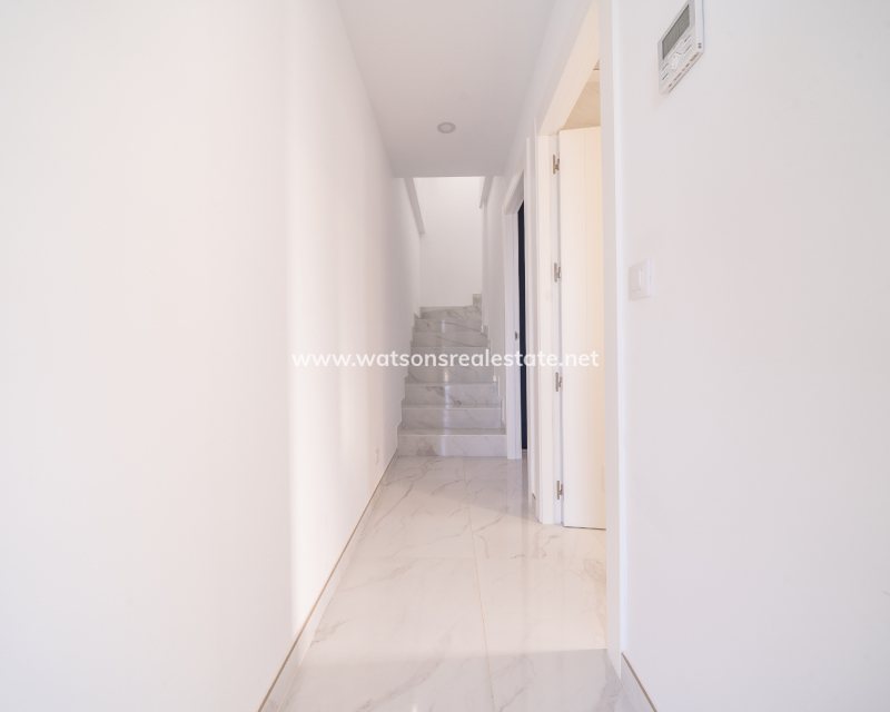 Revente - Vrijstaande Villa - Urb. La Marina