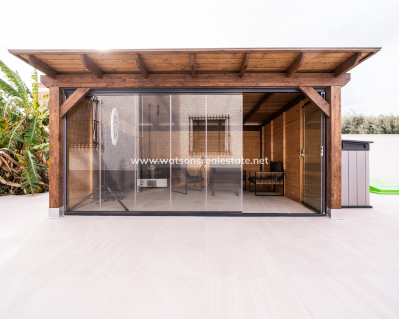 Revente - Vrijstaande Villa - Urb. La Marina