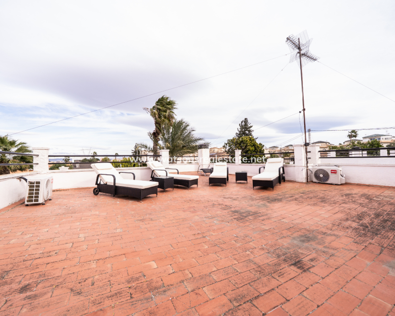 Revente - Vrijstaande Villa - Urb. La Marina