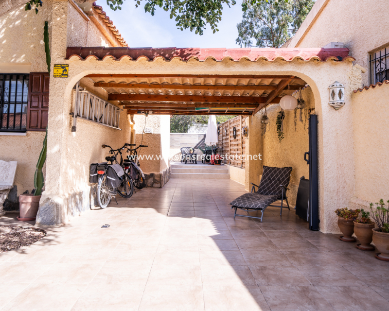 Revente - Vrijstaande Villa - Urb. La Marina