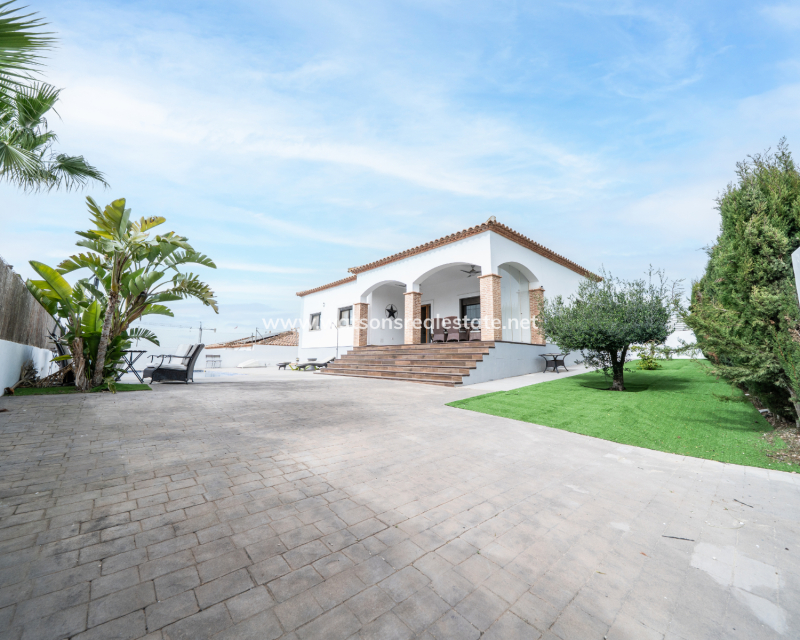 Revente - Vrijstaande Villa - Urb. La Marina