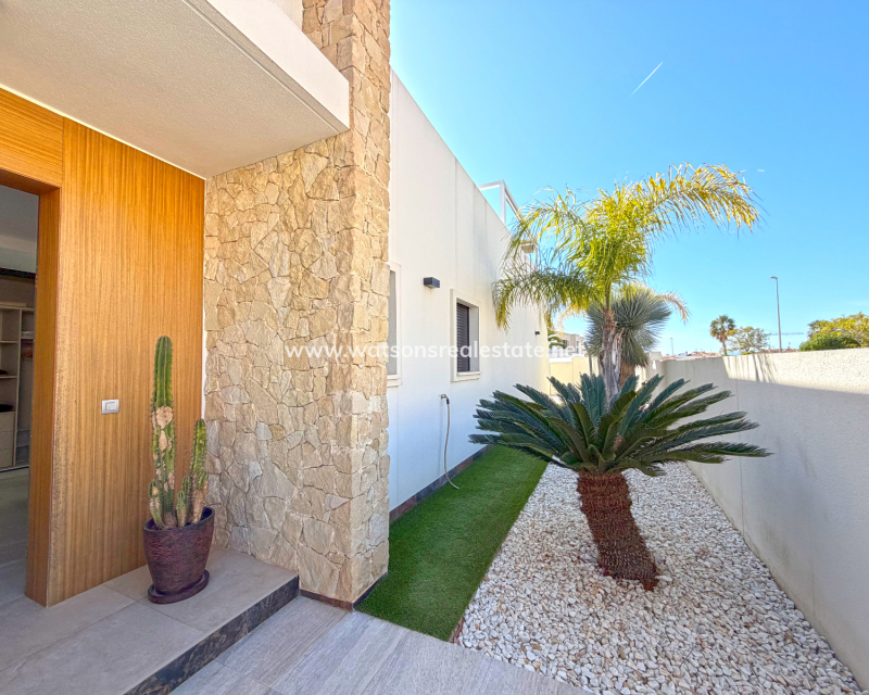 Revente - Vrijstaande Villa - Urb. La Marina