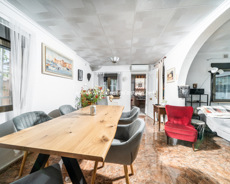 Revente - Vrijstaande Villa - Urb. La Marina