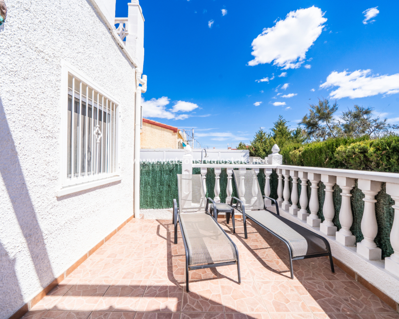 Revente - Vrijstaande Villa - Urb. La Marina