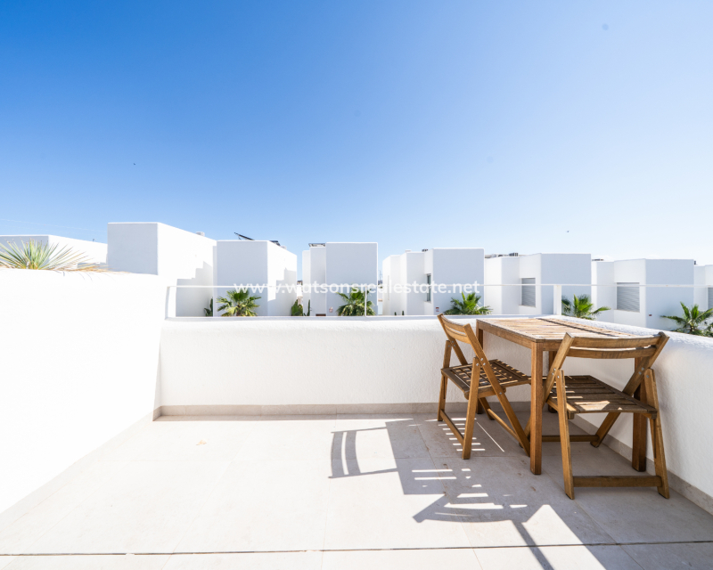 Revente - Vrijstaande Villa - Urb. La Marina