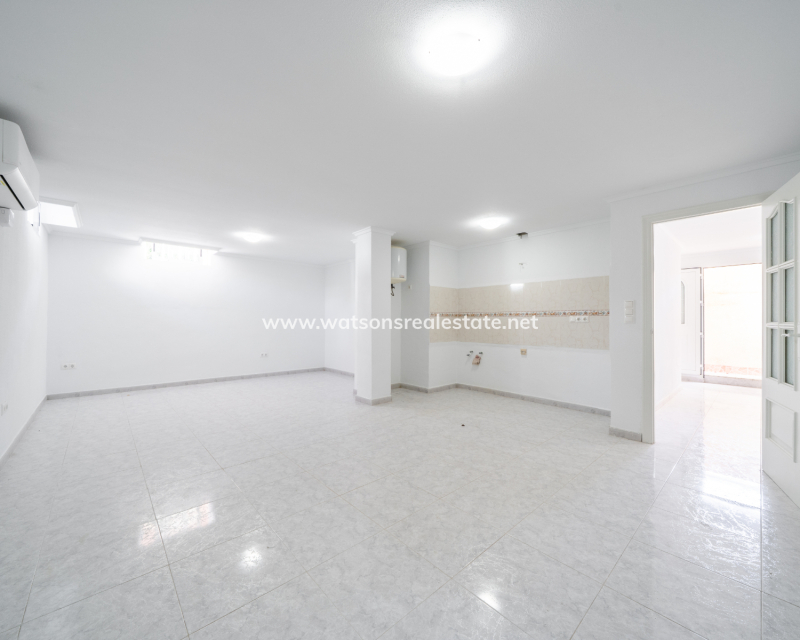 Revente - Vrijstaande Villa - Urb. La Marina