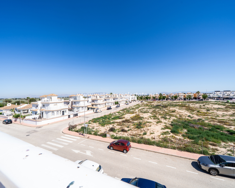 Revente - Vrijstaande Villa - Urb. La Marina