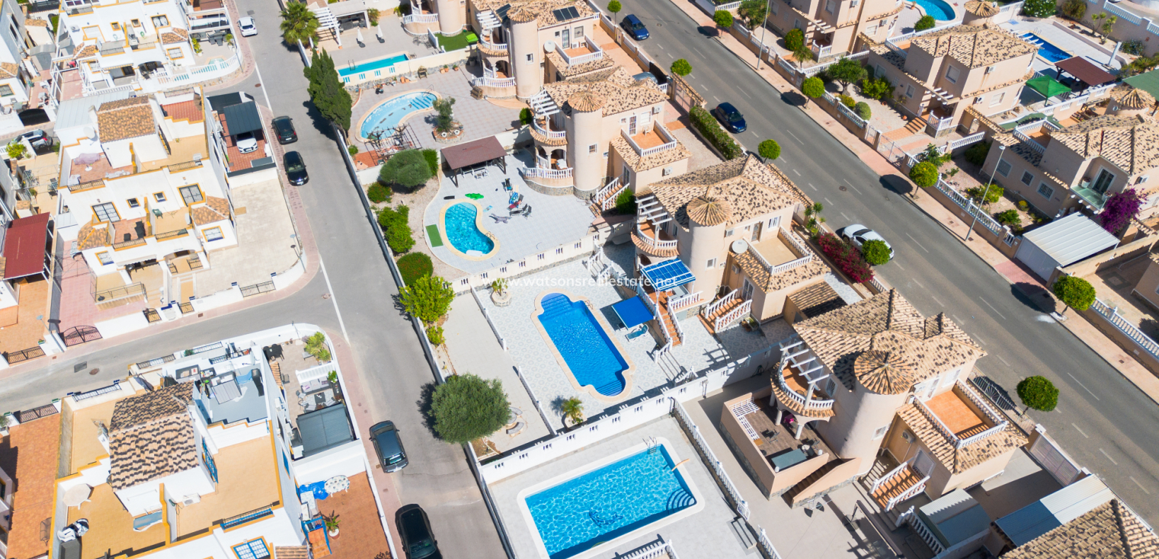 Revente - Vrijstaande Villa - Urb. La Marina