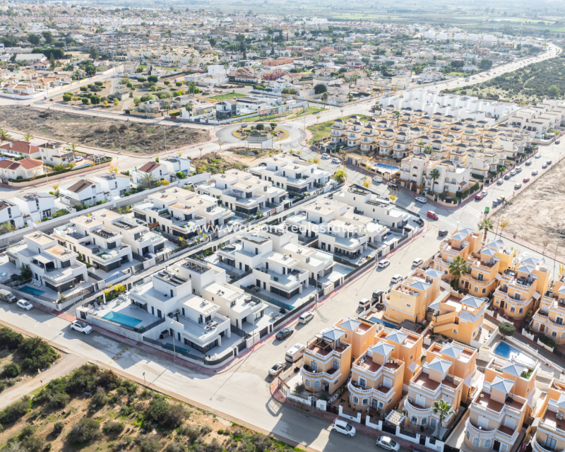 Revente - Vrijstaande Villa - Urb. La Marina