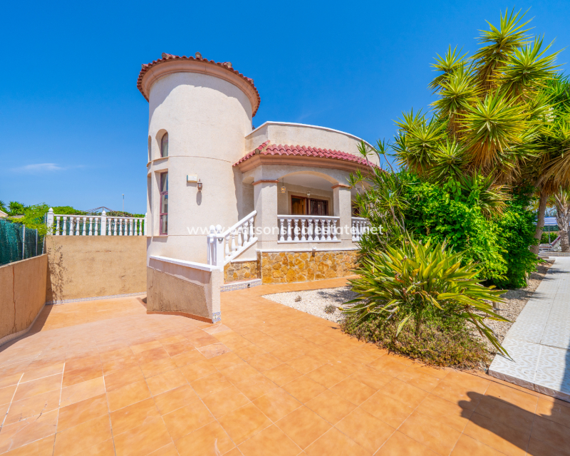 Revente - Vrijstaande Villa - Urb. La Marina